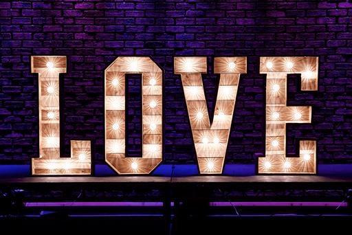 4ft rustic light letter love