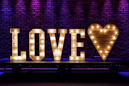 4ft rustic light letter love